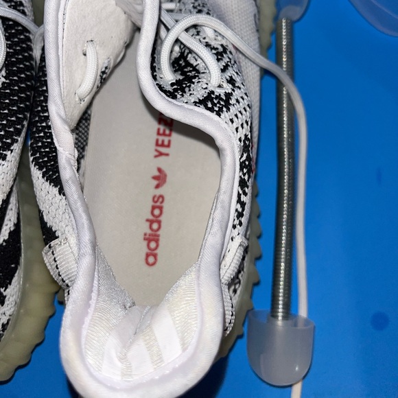 adidas Yeezy Boost 350 V2 Low Zebra Mens Size 9.5 - Picture 7 of 8